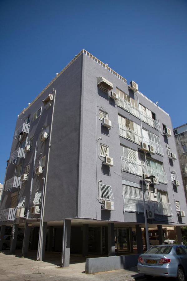 Apartments4You Etsel バト・ヤム エクステリア 写真