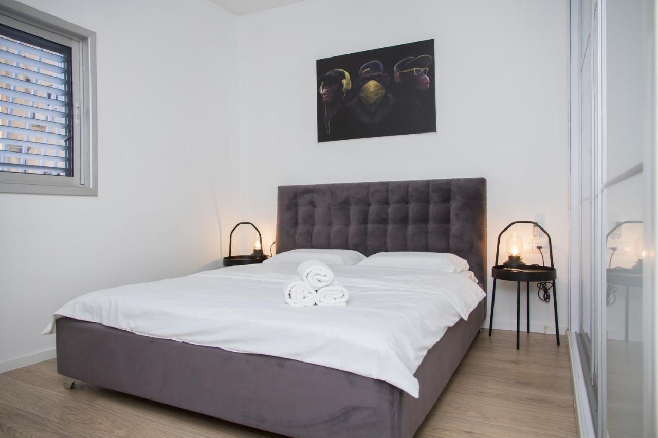 Apartments4You Etsel バト・ヤム エクステリア 写真